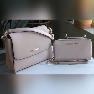 Michael Kors Small Sofia Satchel Pink Saffiano Leather Whit Matching Wallet.